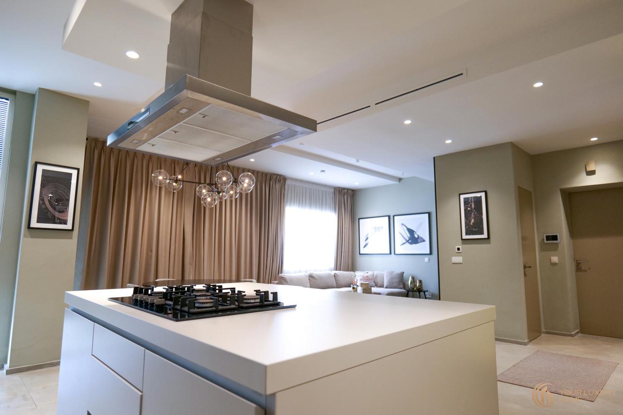 2 Bedrooms Luxury *