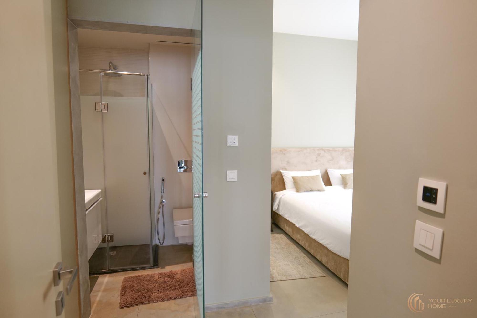 2 Bedrooms Luxury